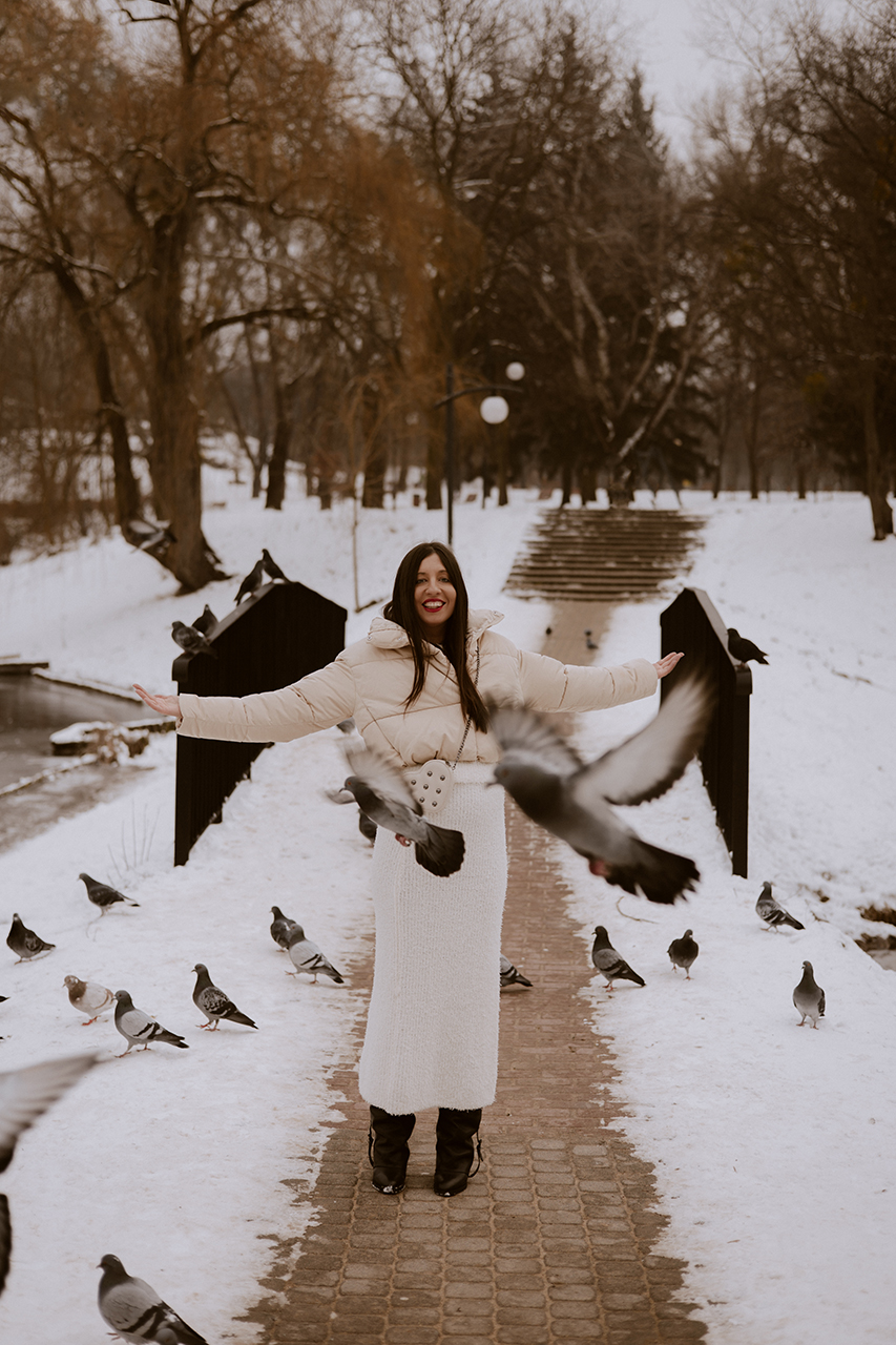 anrika i szafa gra sesja zimowa winter seasion winter trends fashion couple style park moczydło
